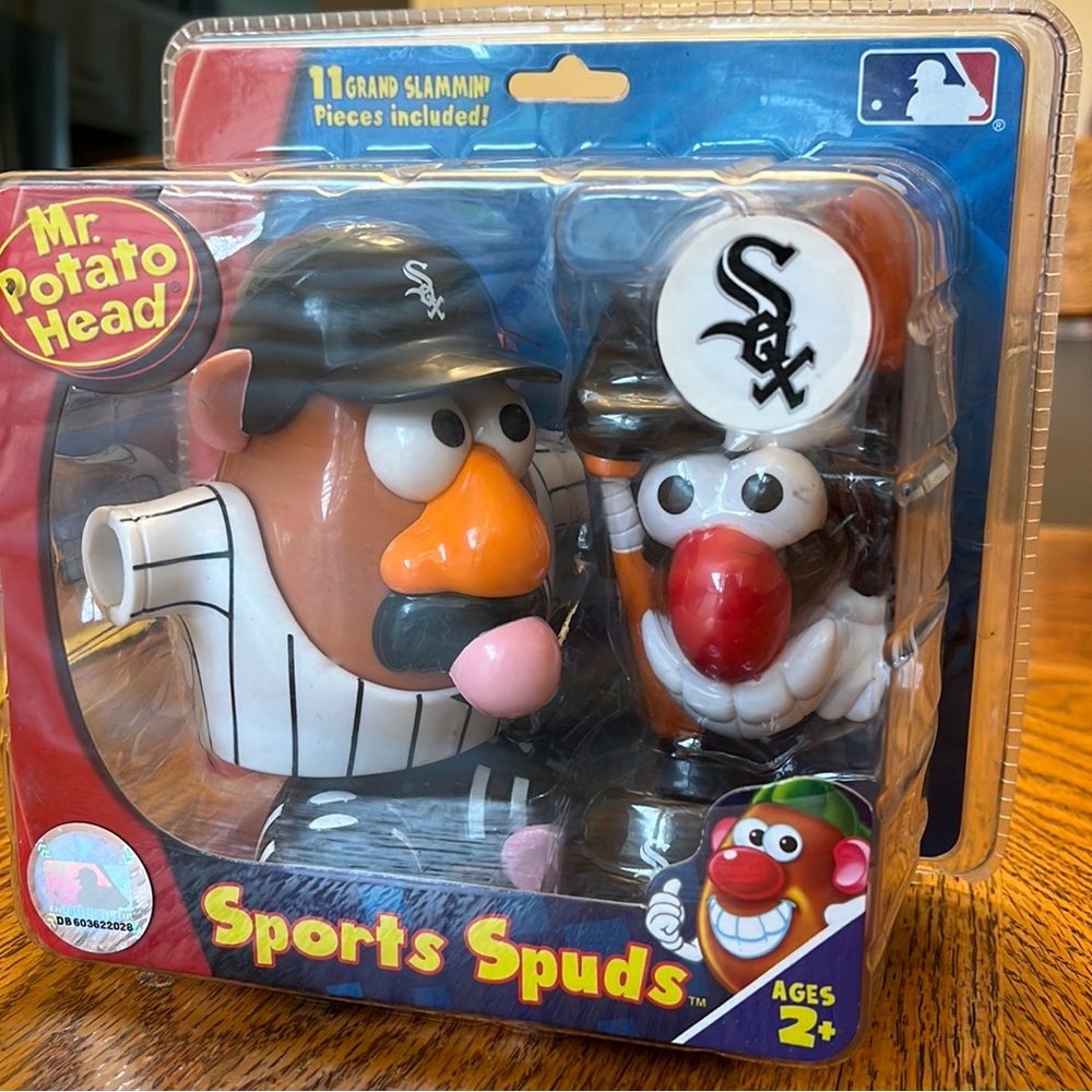 MR. POTATO HEAD / Chicago White Sox "Sports Spuds" --- MLB Series / Baseball
